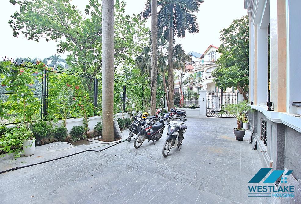 Nice office for rent in Tay Ho, Ha Noi