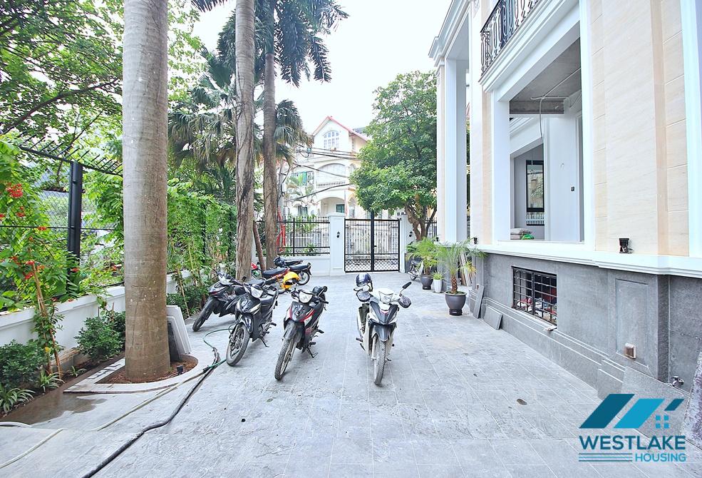 Nice office for rent in Tay Ho, Ha Noi