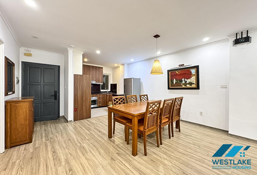 Cho Thuê Căn Hộ 2 Phòng Ngủ Mới Được Cải Tạo Tại Khu Tô Ngọc Vân, Tây Hồ, Hà Nội.