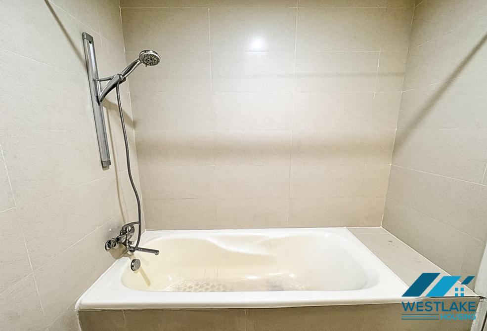 Cho Thuê Căn Hộ 2 Phòng Ngủ Mới Được Cải Tạo Tại Khu Tô Ngọc Vân, Tây Hồ, Hà Nội.