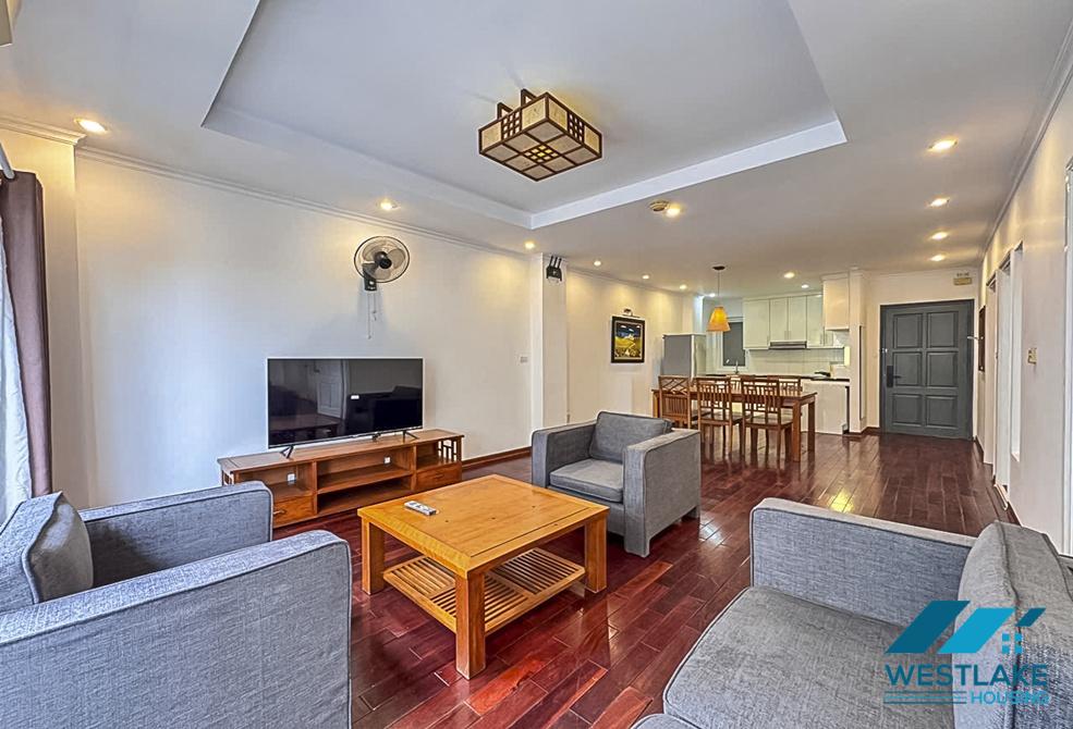 Cho Thuê Căn Hộ 2 Phòng Ngủ Rộng, Ban Công Thoáng Mát Tại Tô Ngọc Vân, Tây Hồ, Hà Nội.