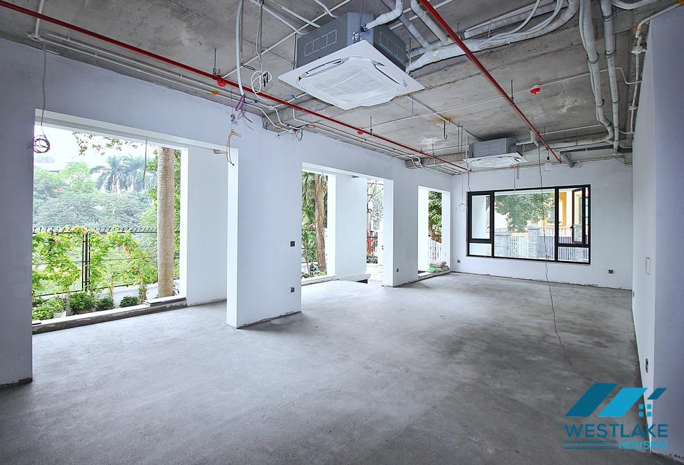 Cho Thuê Văn Phòng Hoặc Quán Cafe Rộng Đẹp Thoáng Tại Tây Hồ, Hà Nội.