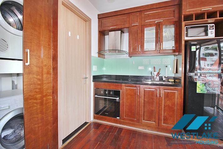 Cho Thuê Căn Hộ 1 Phòng Ngủ Ban Công,Sáng Thoáng Tại Tây Hồ, Hà Nội.