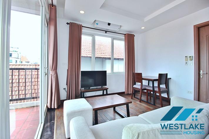 Cho Thuê Căn Hộ 1 Phòng Ngủ Ban Công,Sáng Thoáng Tại Tây Hồ, Hà Nội.