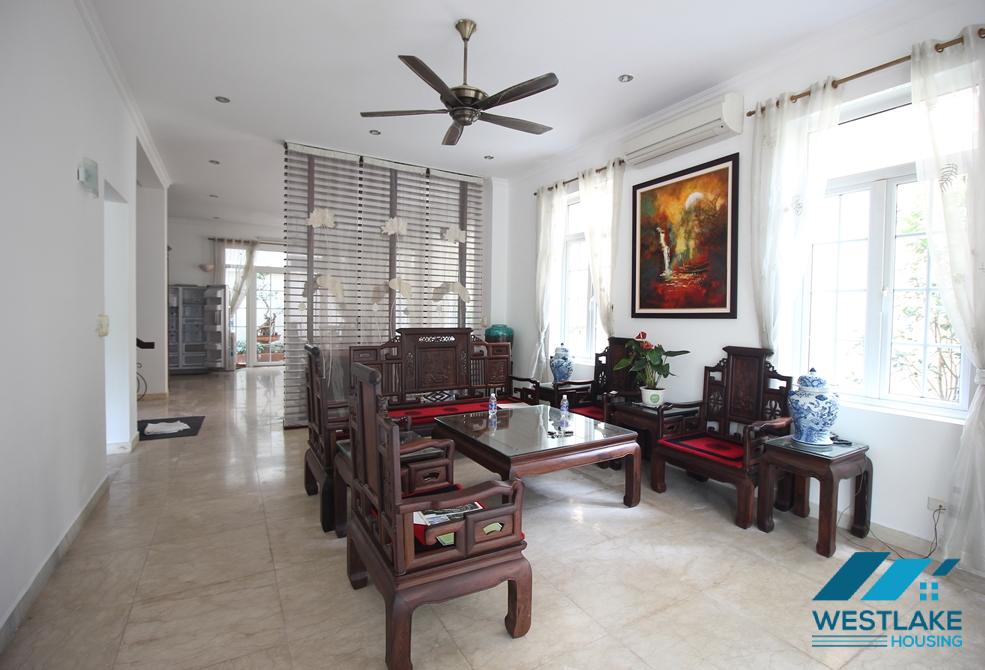 Well finished house with front and back yard for rent in Ciputra Well finished house with front and back yard for rent in Ciputra