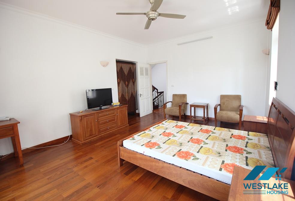 Well finished house with front and back yard for rent in Ciputra Well finished house with front and back yard for rent in Ciputra