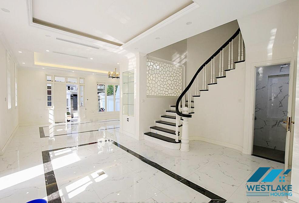 Cho thuê nhà mới cải tạo tại Khu C – Ciputra, Tây Hồ