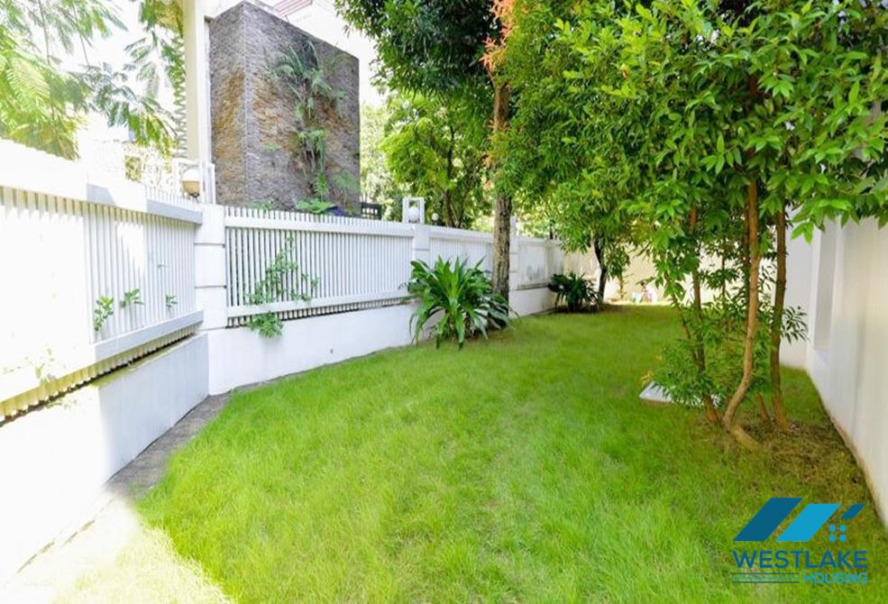 A luxurily gorgeous villa with private swimming pool for rent in Ciputra, Tay Ho, Ha Noi