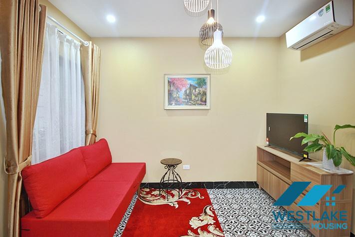 Cho Thuê Căn Hộ 1 Phòng Ngủ Mới Đẹp, Hiện Đại, Ban Công Rộng Thoáng Tại Yên Phụ, Tây Hồ, Hà Nội