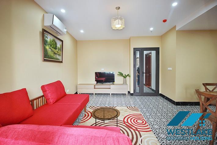 Cho Thuê Căn Hộ 2 Phòng Ngủ Mơi Đẹp, Hiện Đại, Ban Công Rộng Thoáng Tại Yên Phụ Tây Hồ, Hà Nội