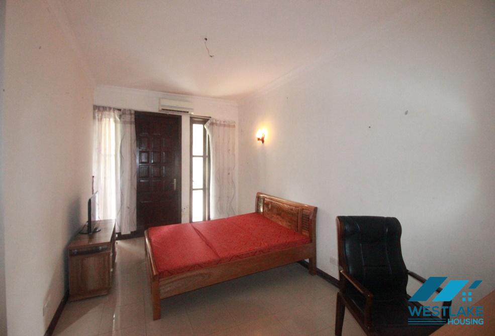 Cho thuê nhà đẹp, đầy đủ nội thất tại Ciputra – Tây Hồ, Hà Nội