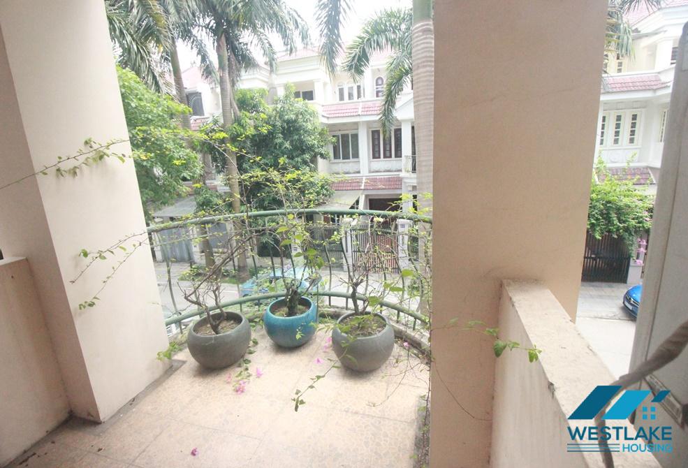 Cho thuê nhà đẹp, đầy đủ nội thất tại Ciputra – Tây Hồ, Hà Nội