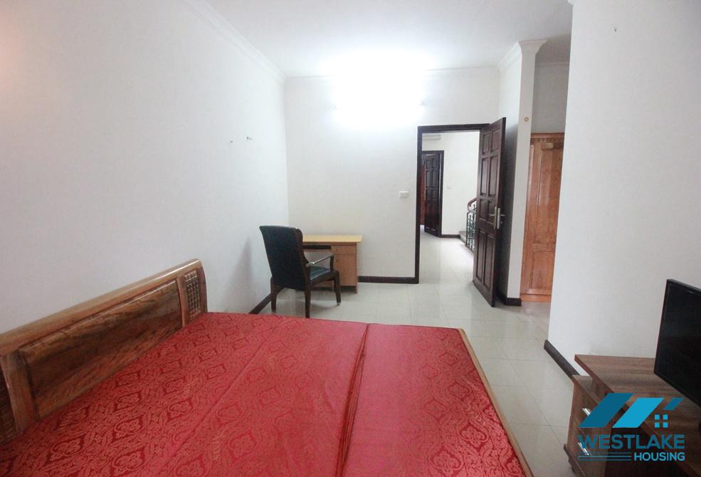 Cho thuê nhà đẹp, đầy đủ nội thất tại Ciputra – Tây Hồ, Hà Nội