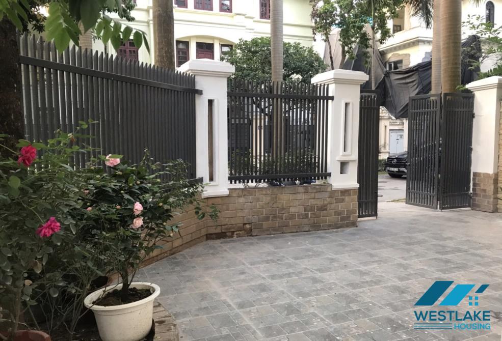 Cho thuê biệt thự tại Ciputra – Tây Hồ, Hà Nội.