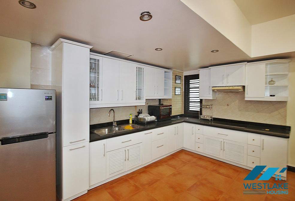 A spacious house with big yard for rent in Au Co, Tay Ho A spacious house with big yard for rent in Au Co, Tay Ho