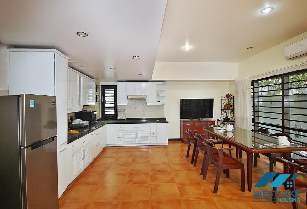 A spacious house with big yard for rent in Au Co, Tay Ho A spacious house with big yard for rent in Au Co, Tay Ho