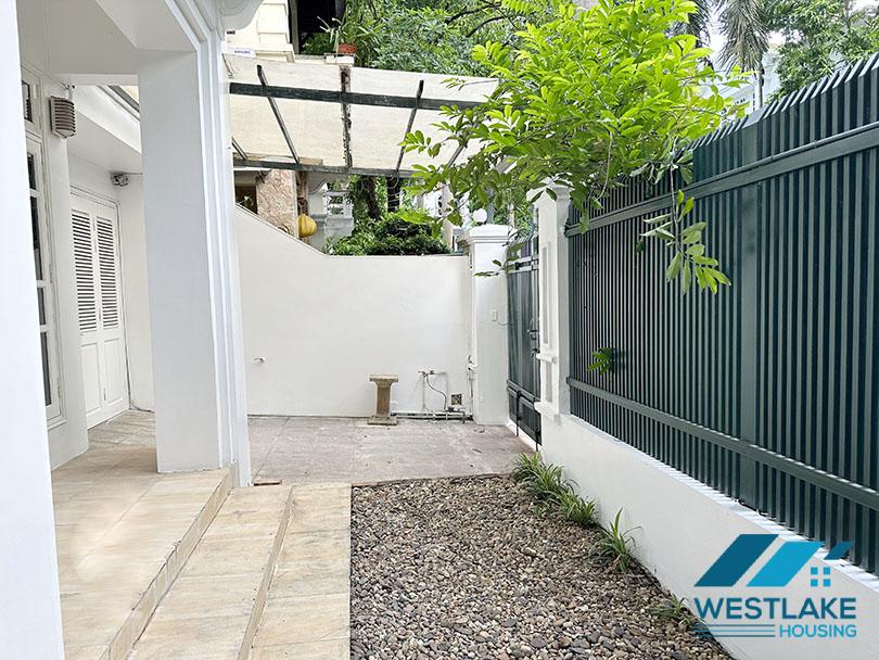 Cho thuê biệt thự rộng tại Khu C – Ciputra, Tây Hồ