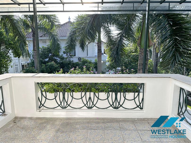 Cho thuê biệt thự rộng tại Khu C – Ciputra, Tây Hồ