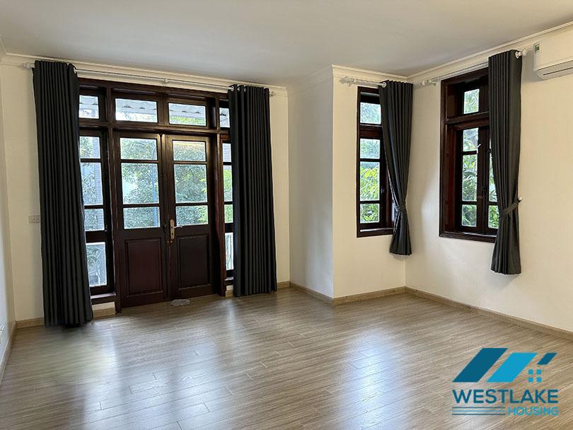 Cho thuê biệt thự rộng tại Khu C – Ciputra, Tây Hồ