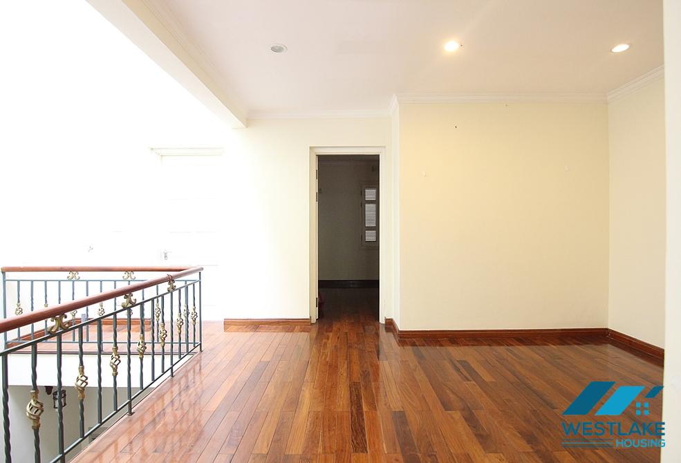 4 bedrooms villa for rent in T block, Ciputra, Tay Ho, Ha Noi