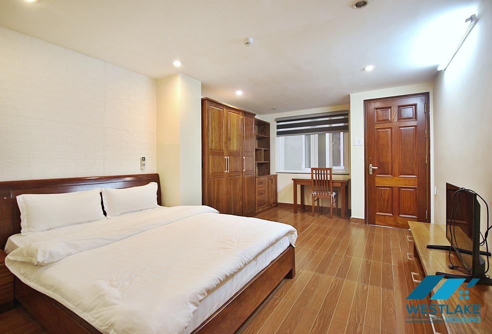 Spacious 04 bedrooms apartment on Xuan Dieu street for rent in Tay Ho, Ha Noi