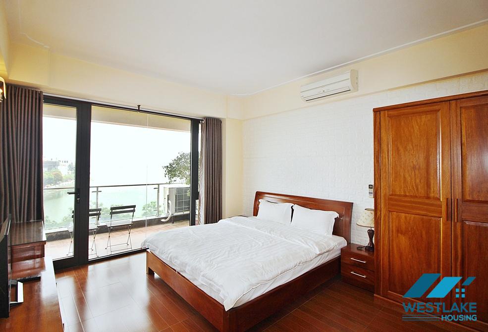 Spacious 04 bedrooms apartment on Xuan Dieu street for rent in Tay Ho, Ha Noi