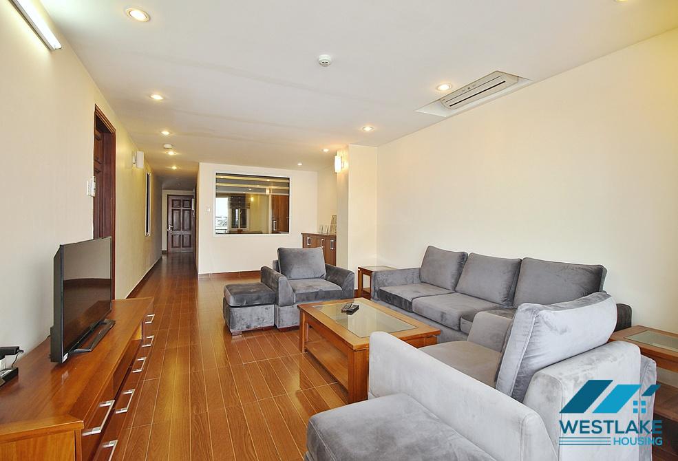 Spacious 04 bedrooms apartment on Xuan Dieu street for rent in Tay Ho, Ha Noi