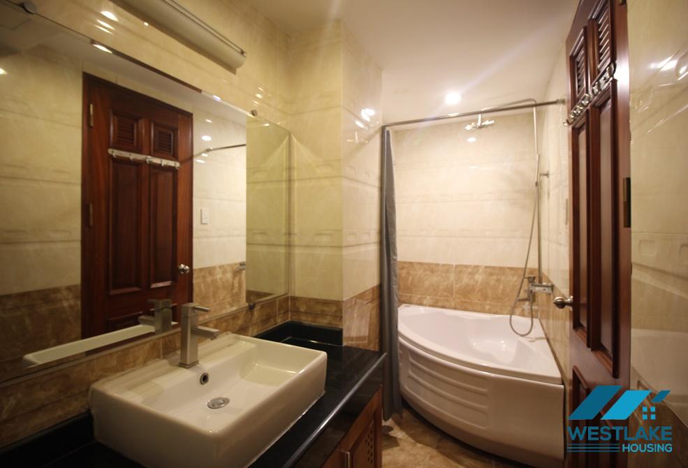 Large size 04 bedroom apartment for rent in Tay Ho, Ha Noi