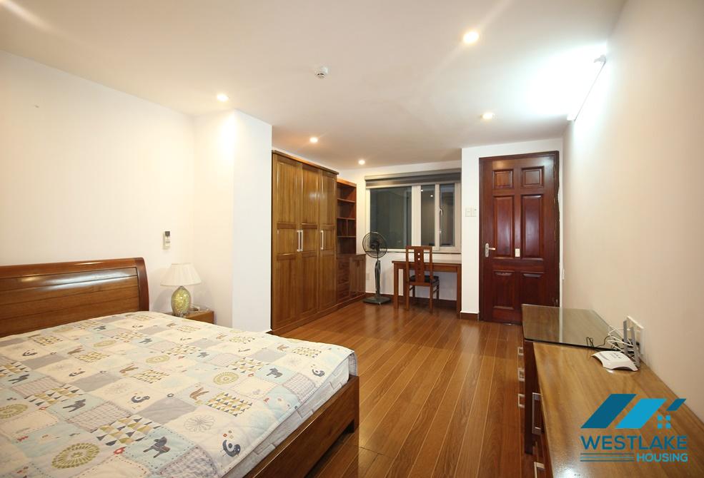 Large size 04 bedroom apartment for rent in Tay Ho, Ha Noi