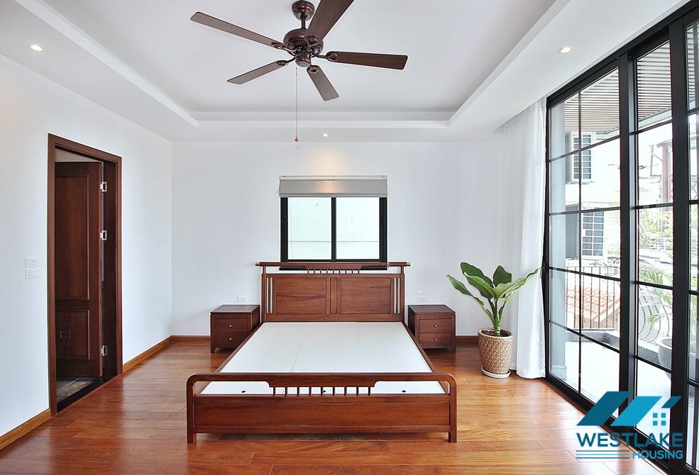 A newly 4 bedroom duplex apartment for rent in Tay Ho, Ha Noi