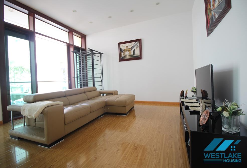 Spacious house with open living room and nice bathrooms to rent in Ciputra