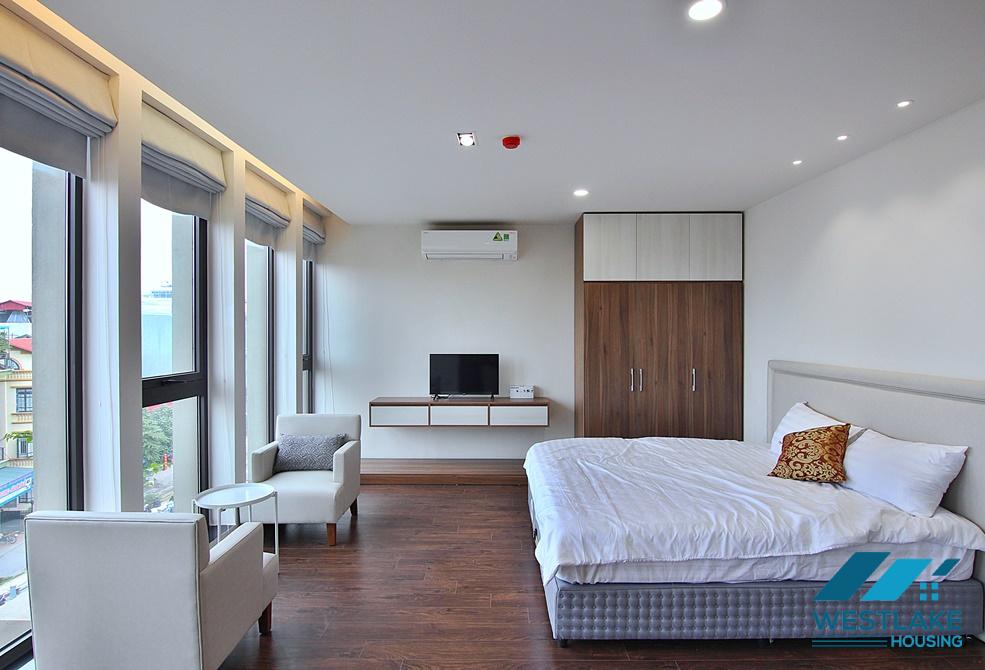 A nice and bright studio for rent in Au Co, Tay Ho, Ha Noi