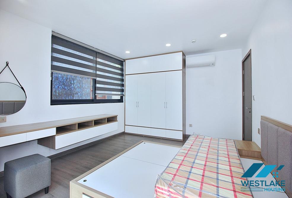 Lake view and brand new 2 beds apartment for rent in Nguyen Dinh Thi st, Tay Ho ward, Ha Noi