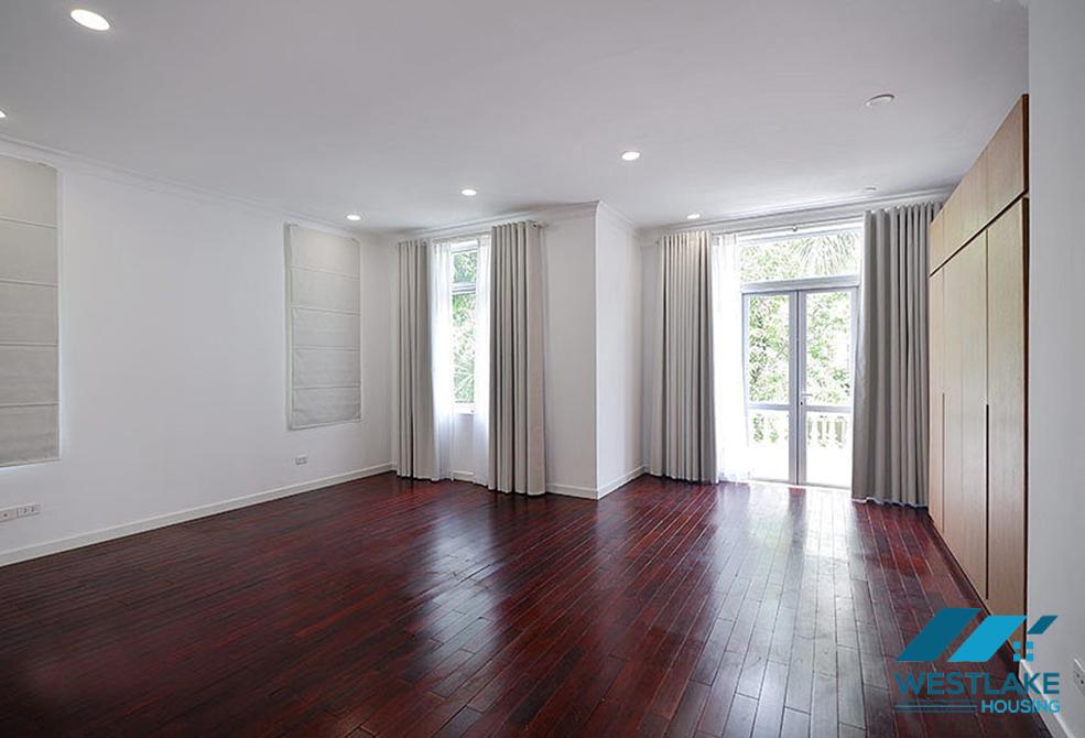 Garden and spacious villa for rent in T block, Ciputra area, Tay Ho, Ha Noi