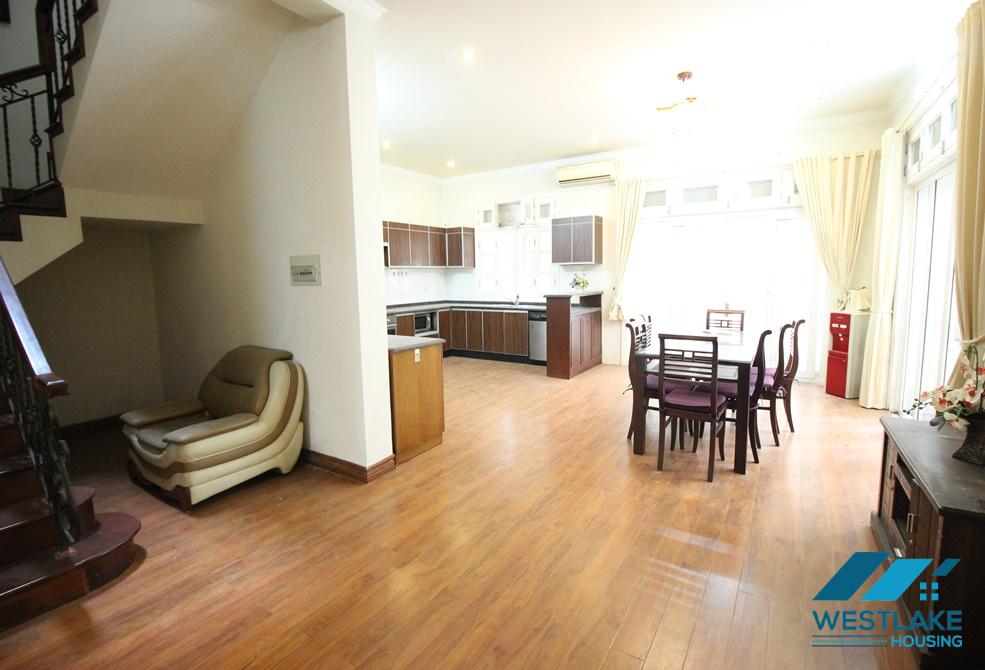 Cho thuê nhà đẹp, đầy đủ nội thất tại khu đô thị Ciputra, Tây Hồ, Hà Nội Cho thuê nhà đẹp, đầy đủ nội thất tại khu đô thị Ciputra, Tây Hồ, Hà Nội