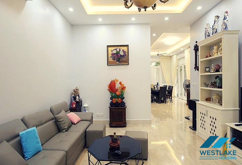 Fully furnished villa for rent with five bedrooms, very open living space