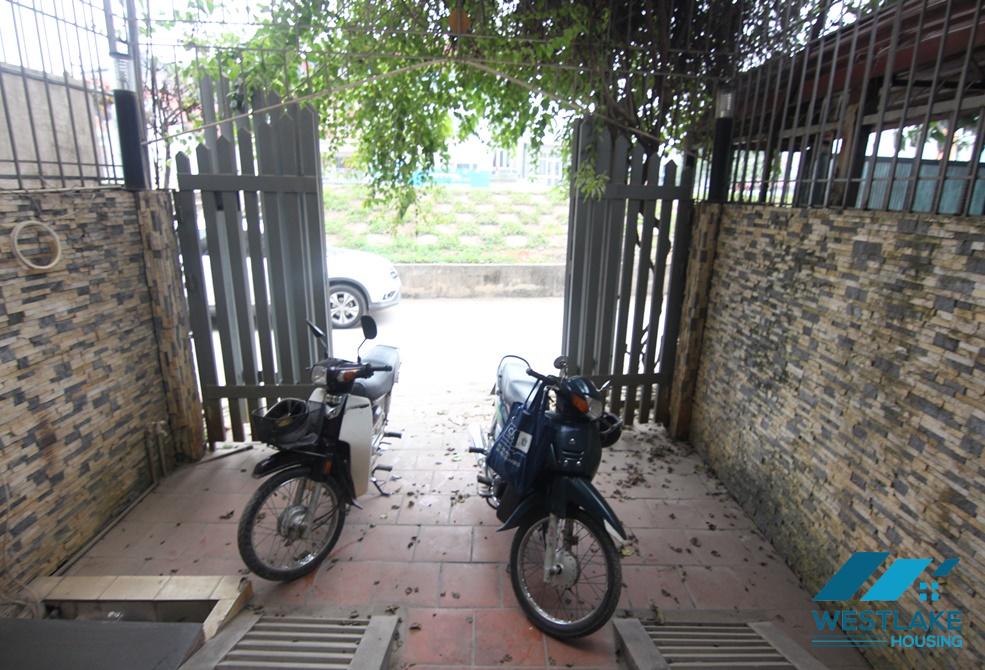 An unfurnished 5 bedroom house for rent in Tay Ho, Ha Noi