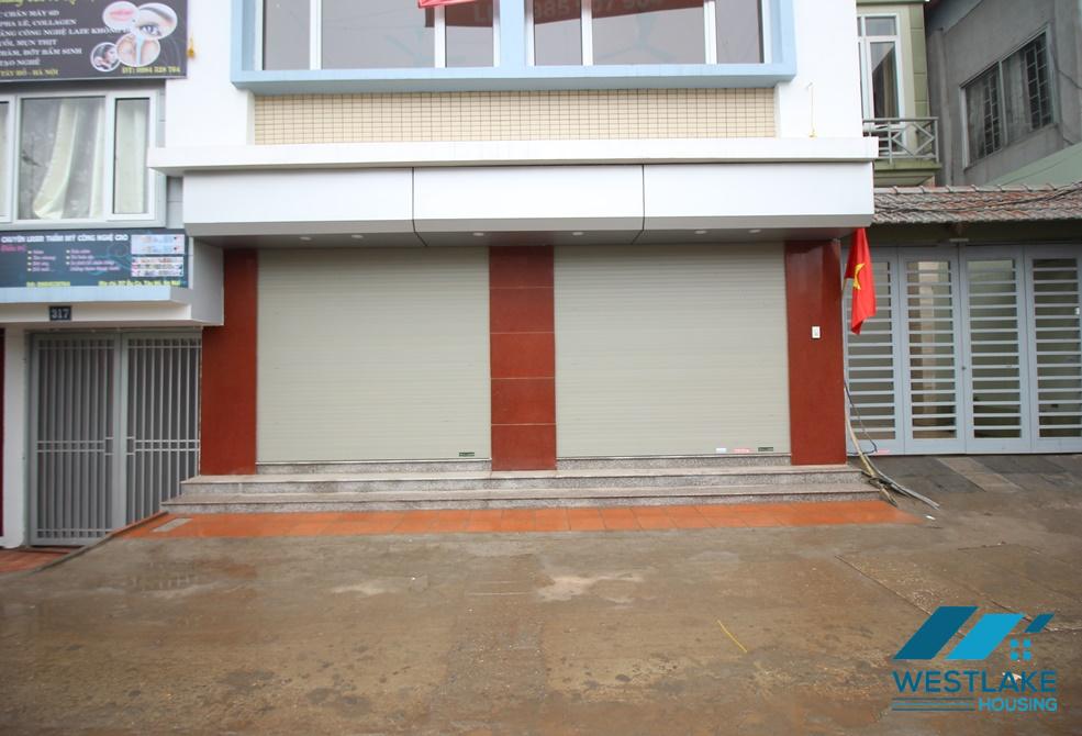 Office for lease in Au Co, Tay Ho, Ha Noi