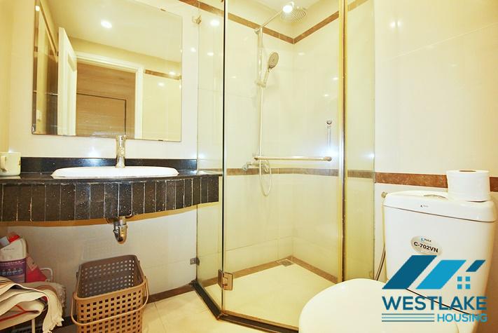 Spacious studio apartment for rent at an affordable price on Vu Mien Street, Tay Ho, Hanoi.