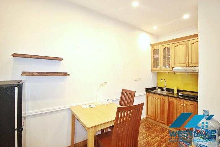 Spacious studio apartment for rent at an affordable price on Vu Mien Street, Tay Ho, Hanoi.