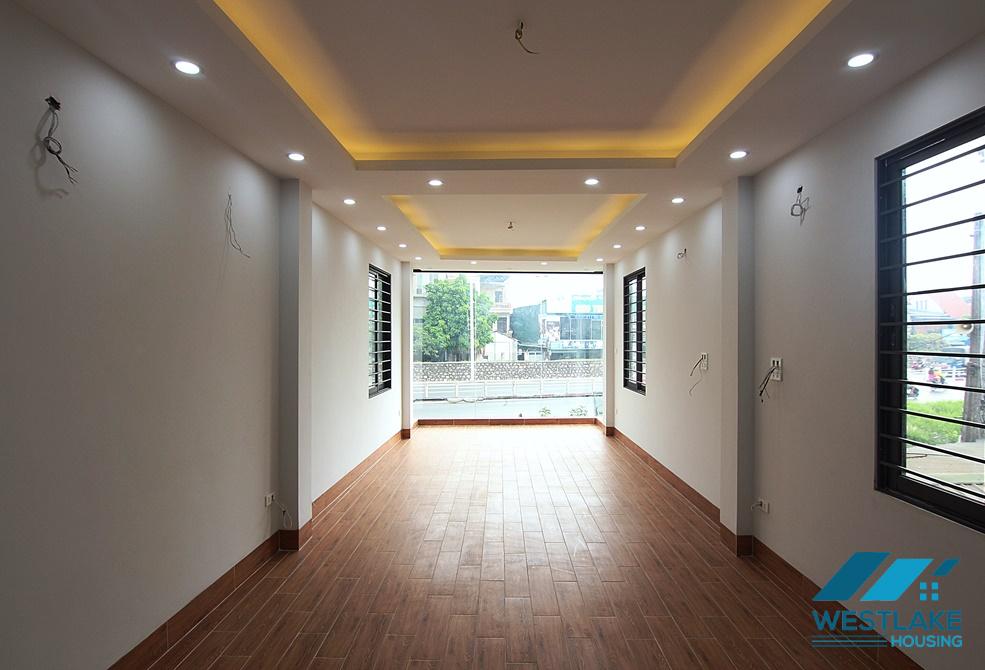 A new 5 floor office building for rent in Au Co, Tay ho A new 5 floor office building for rent in Au Co, Tay ho