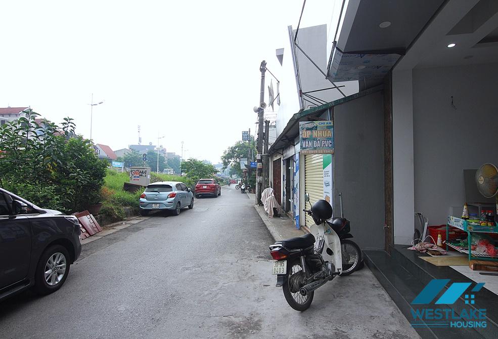 A new 5 floor office building for rent in Au Co, Tay ho