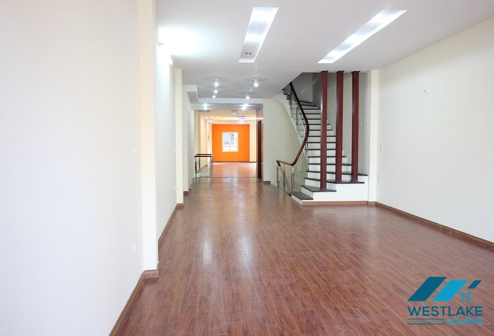 A large 5 storey house for rent in Au Co, Tay Ho