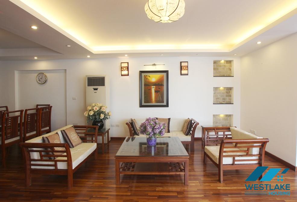Large sized beautiful apartment for rent on Trich Sai, Tay Ho, Ha Noi