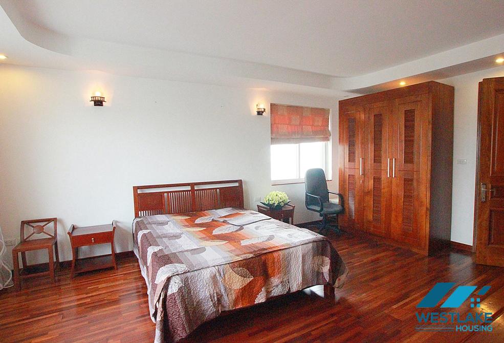 Large sized beautiful apartment for rent on Trich Sai, Tay Ho, Ha Noi