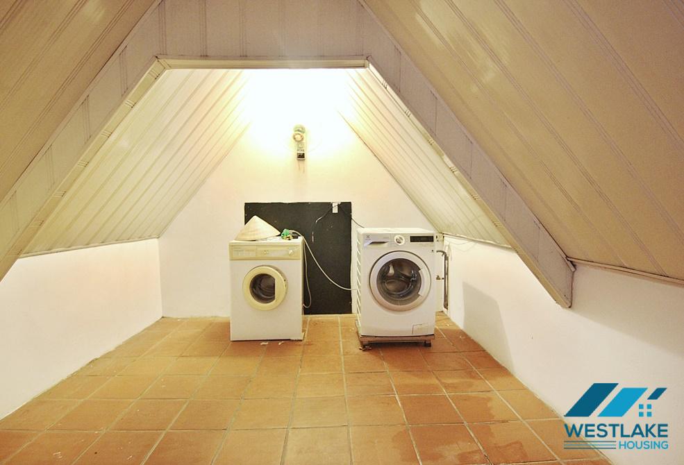 A renovated 5 bedroom house for rent in Tay Ho, Ha Noi