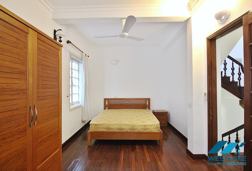 A renovated 5 bedroom house for rent in Tay Ho, Ha Noi
