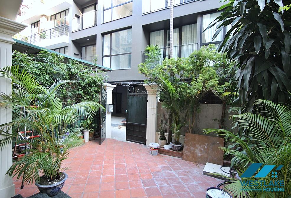 A renovated 5 bedroom house for rent in Tay Ho, Ha Noi