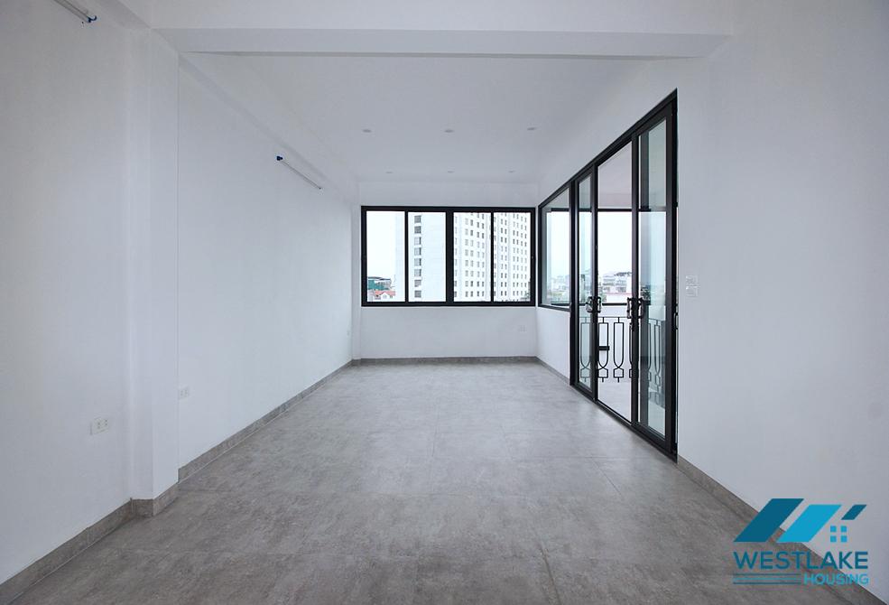 Renovated house for rent to make an office or restaurant in Tay Ho, Ha Noi