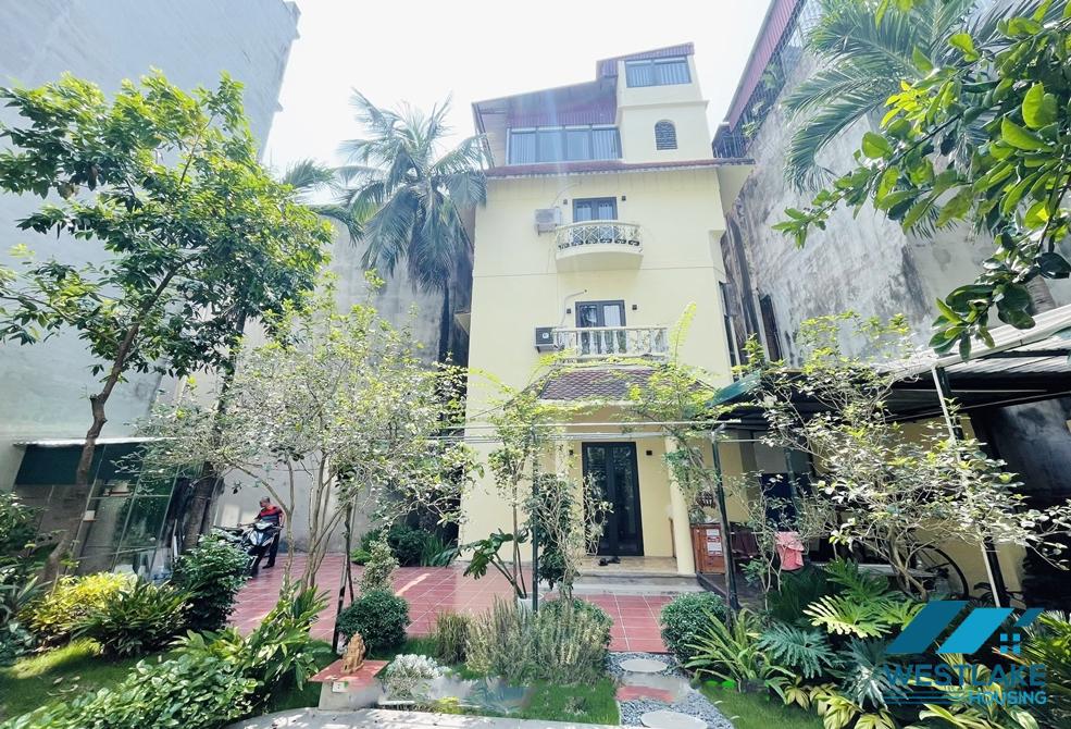 Garden house 4 bedroom for rent in Vong Thi st , Tay Ho, Ha Noi